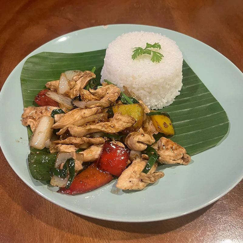 Pad Prik Thai Dam Thai stir-fried dish with black pepper 