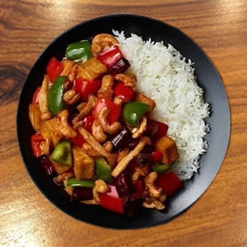Gai Pad Mamuang cashew chicken